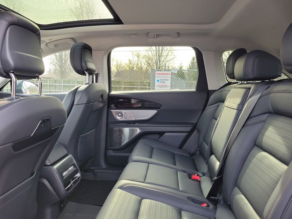 New 2026 Lincoln Nautilus Reserve AWD/4WD image 13