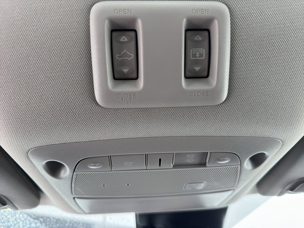 Certified 2024 Nissan Murano Platinum w/ Cargo Package image 22