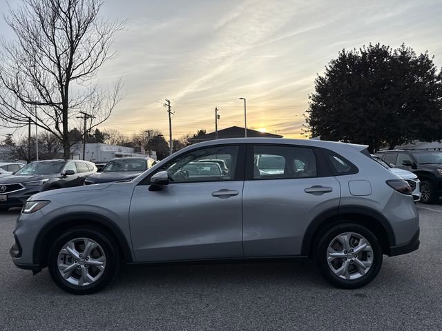 Used 2023 Honda HR-V LX image 2