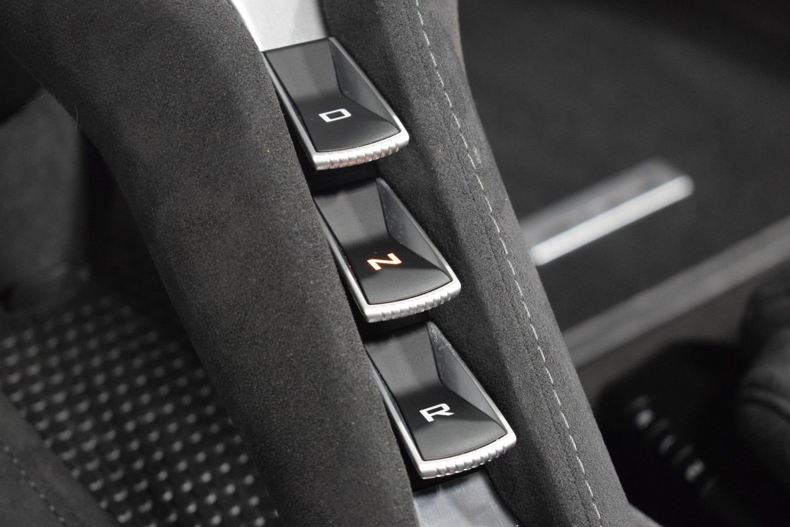 Used 2020 McLaren 720S Performance RWD image 34