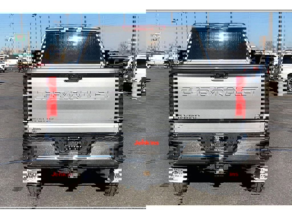 Used 2025 Chevrolet Silverado 3500 LTZ image 4