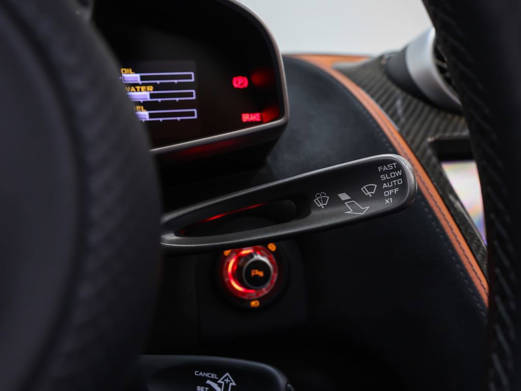 Used 2013 McLaren MP4-12C Spider RWD image 45