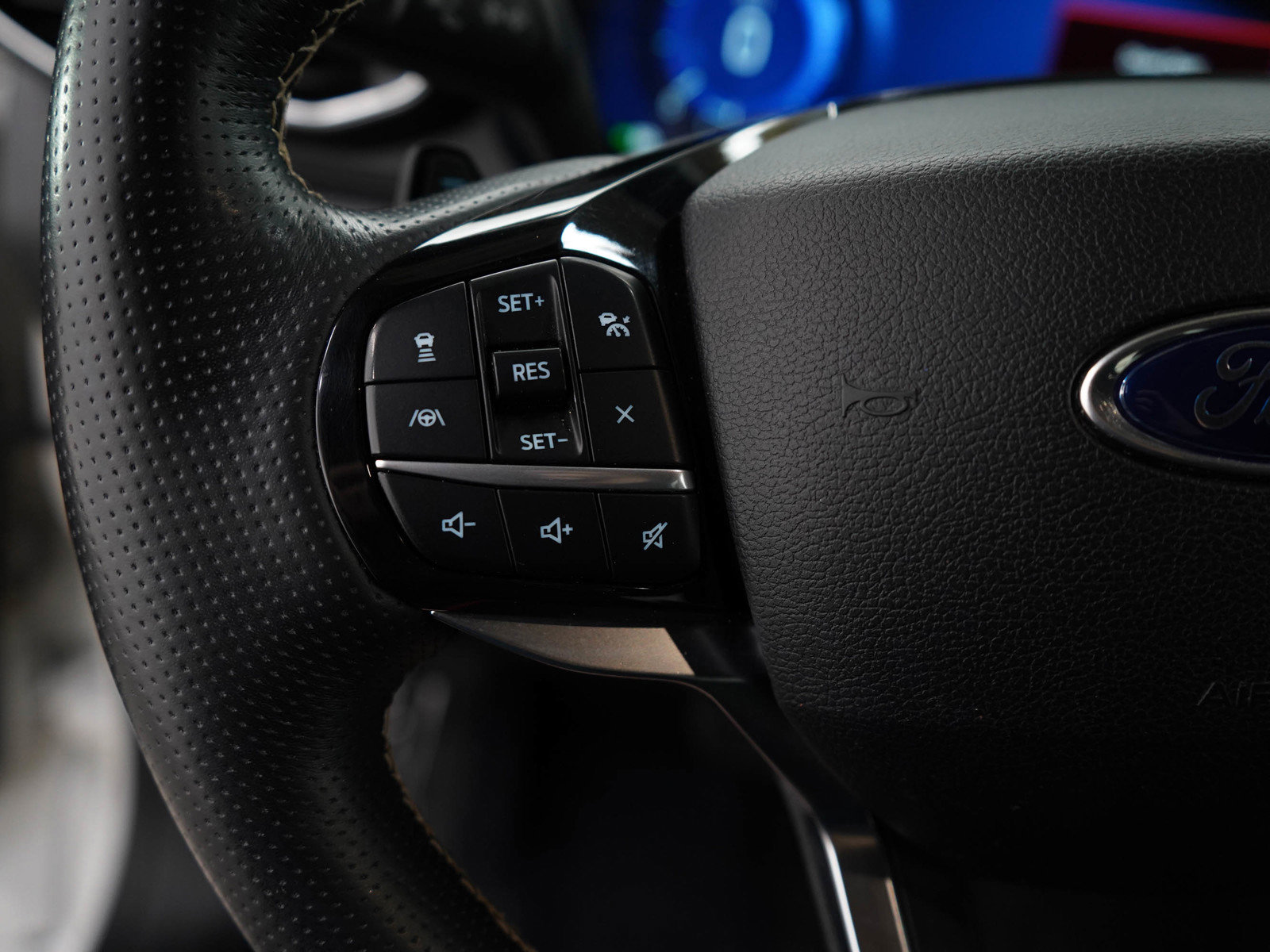 Used 2021 Ford Explorer ST w/ Equipment Group 401A image 26