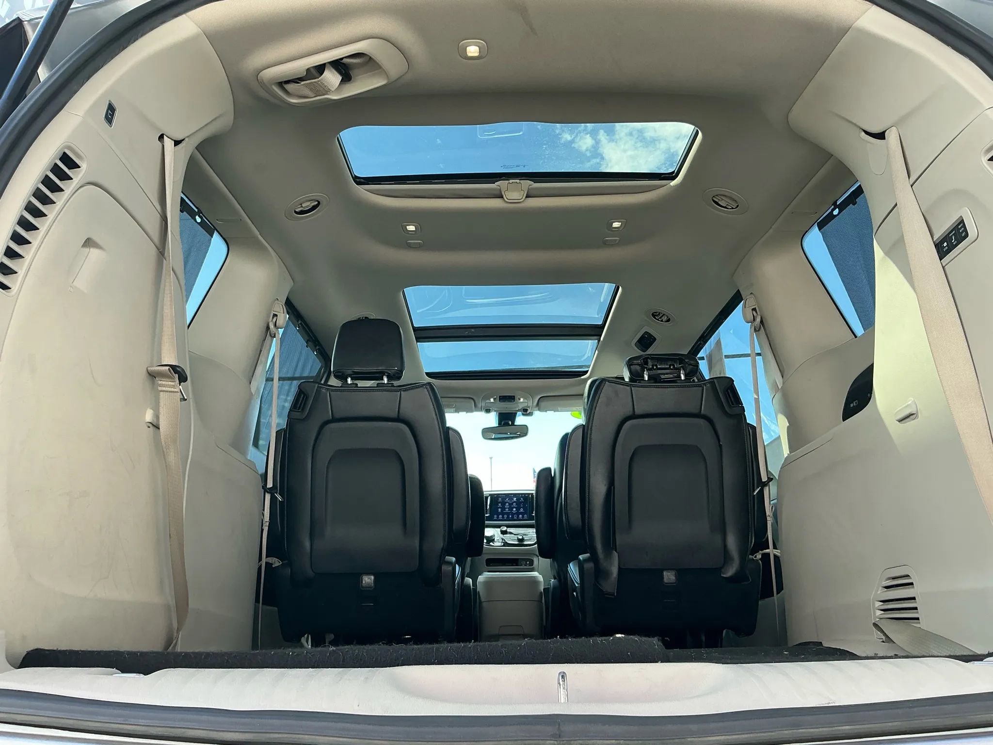 Used 2020 Chrysler Pacifica Limited FWD image 10