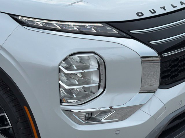 New 2026 Mitsubishi Outlander SEL FWD image 7
