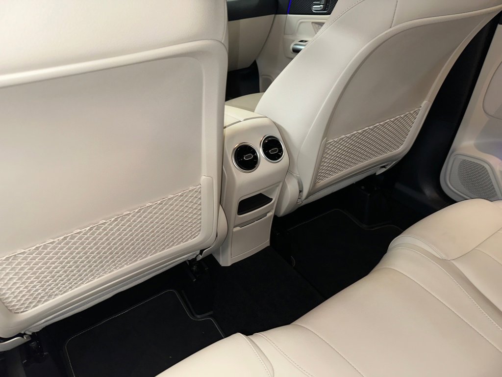 Used 2024 Mercedes-Benz GLA 250 4MATIC image 19