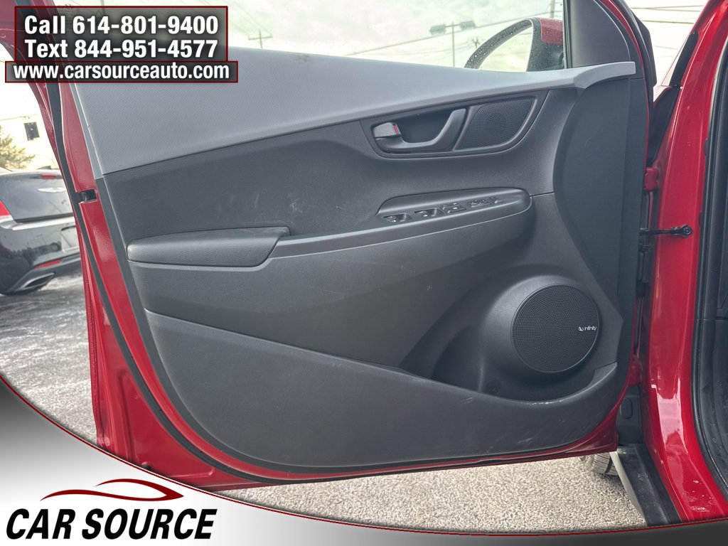 Used 2021 Hyundai Kona SEL Plus w/ Cargo Package image 15