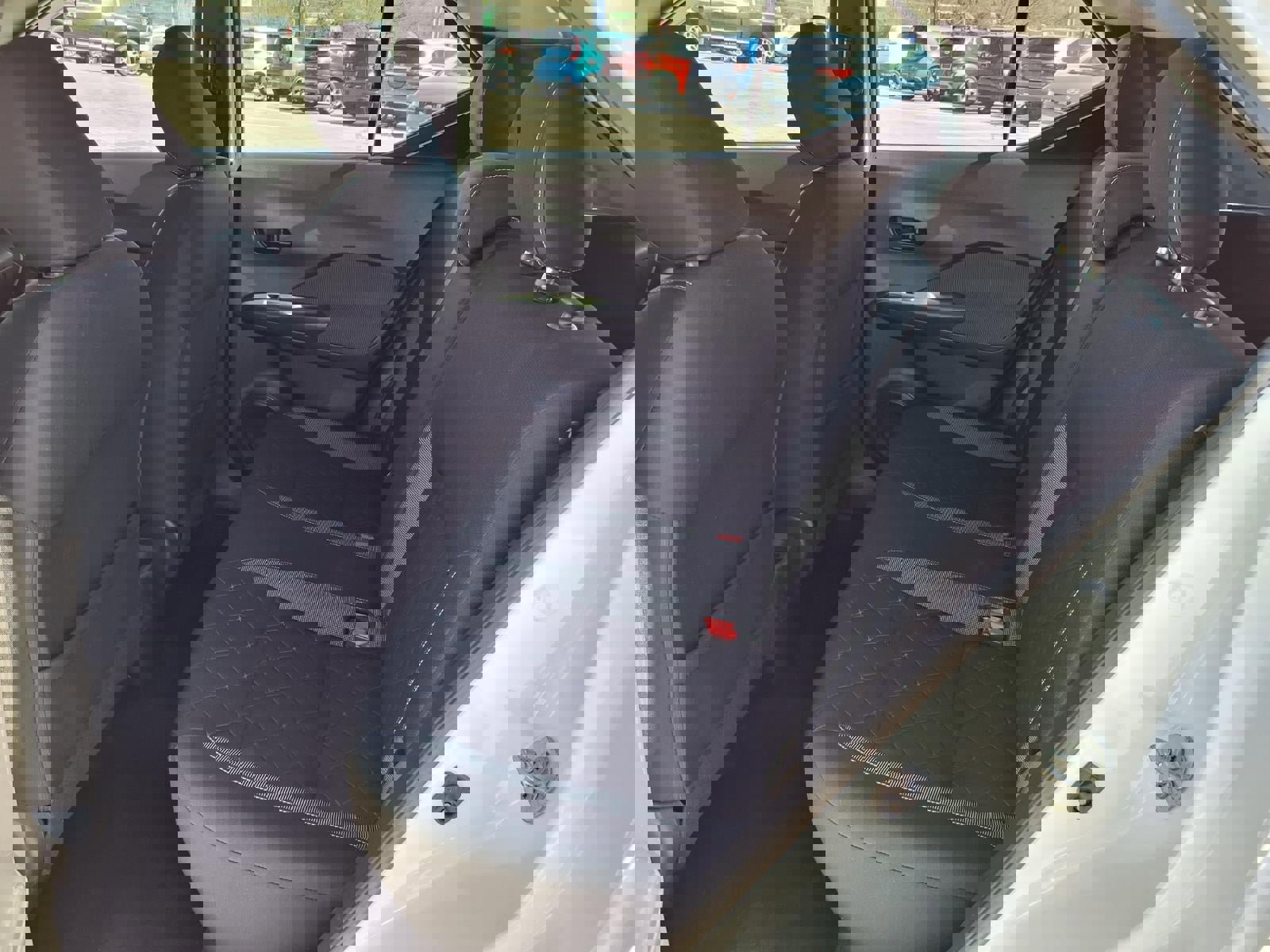 Used 2019 Nissan Kicks S image 10