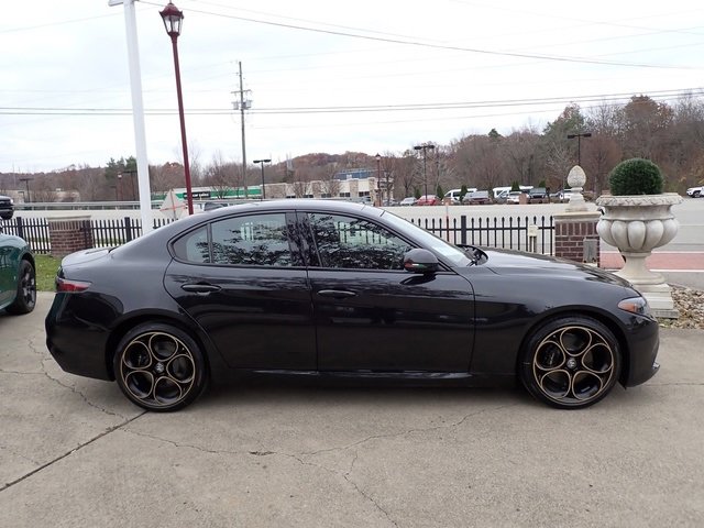 New 2025 Alfa Romeo Giulia AWD image 7