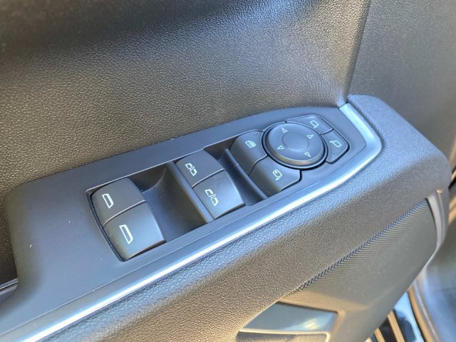 Used 2025 GMC Sierra 1500 SLT AWD/4WD image 13