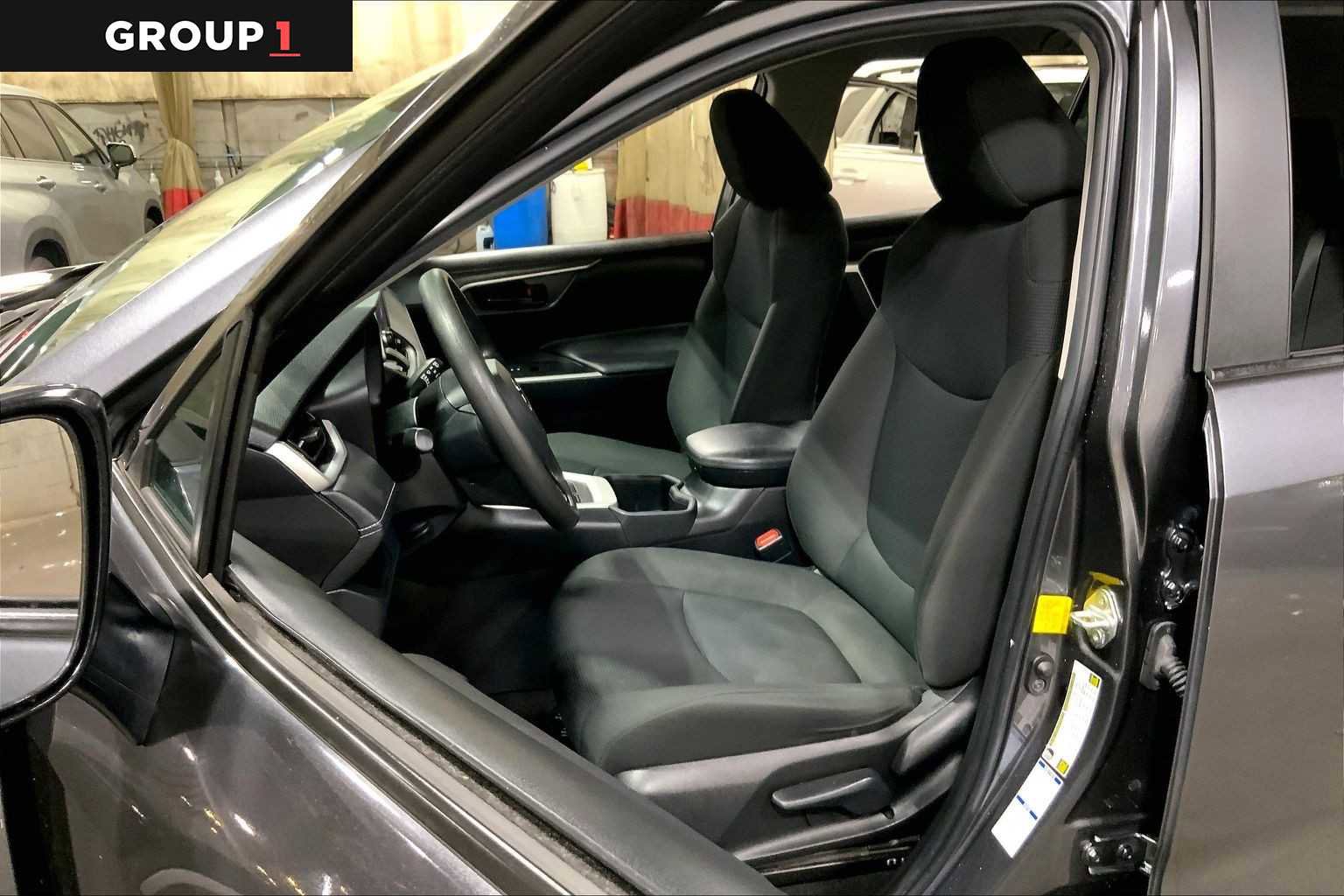 Used 2023 Toyota RAV4 LE image 7