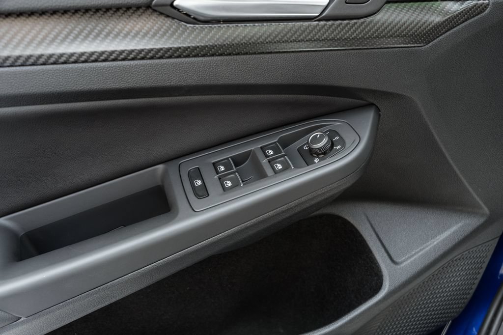 Used 2024 Volkswagen Golf R AWD/4WD image 17