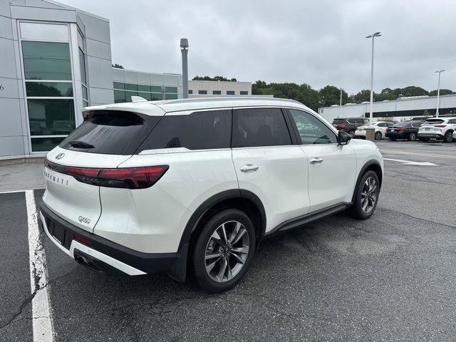 Certified 2025 INFINITI QX60 Luxe image 3