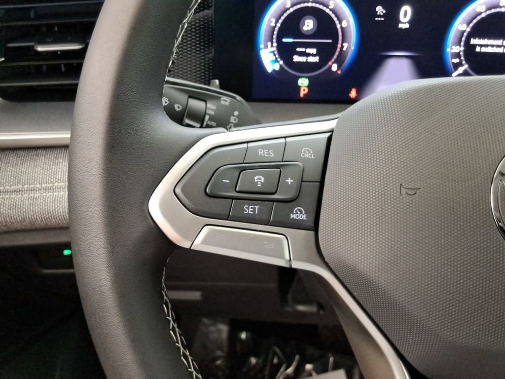 Certified 2025 Volkswagen Tiguan S FWD image 24