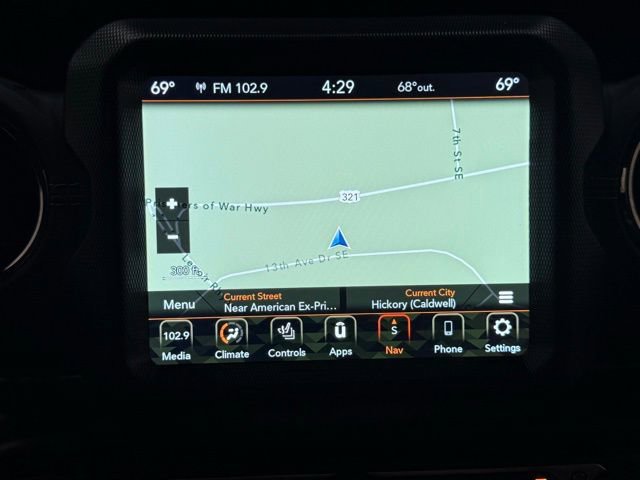 Used 2021 Jeep Wrangler Unlimited Sahara image 28