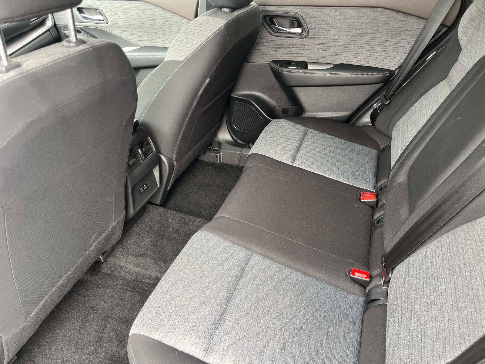 Certified 2023 Nissan Rogue SV image 14