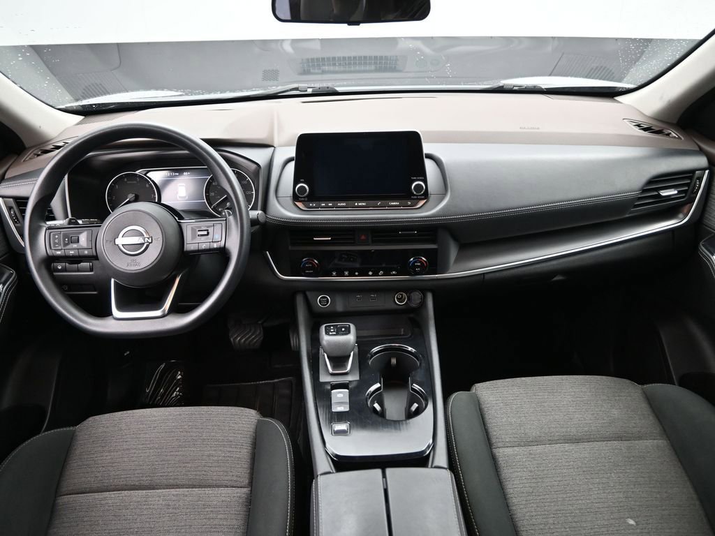 Used 2023 Nissan Rogue SV image 24