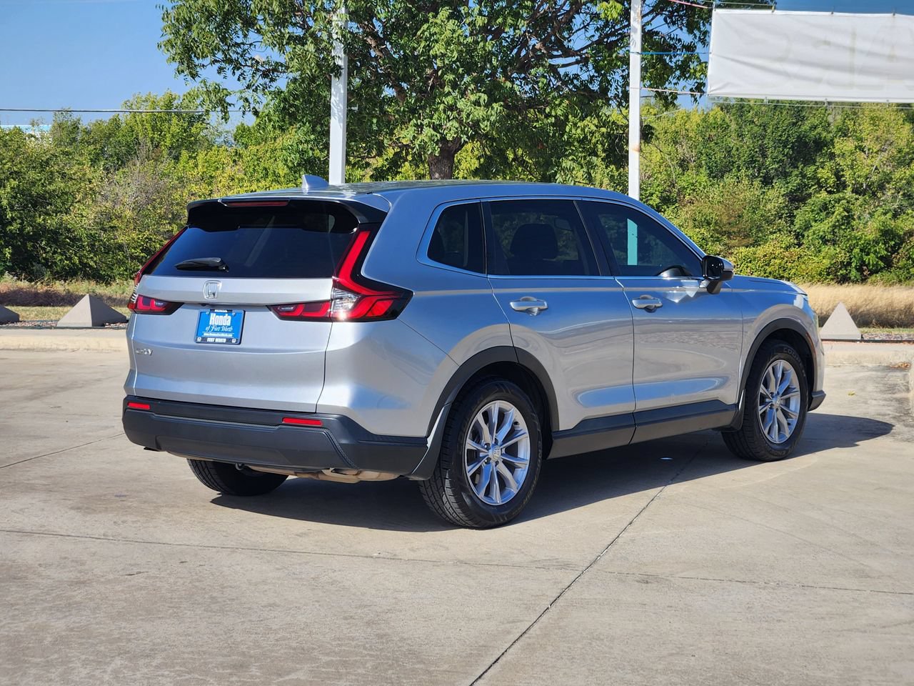 Used 2023 Honda CR-V EX image 5