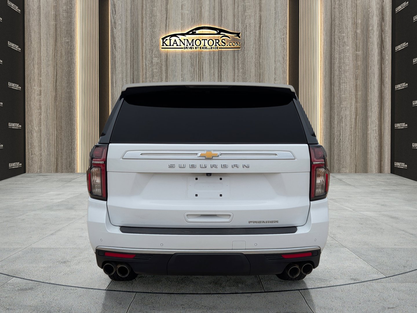 Used 2022 Chevrolet Suburban Premier w/ Max Trailering Package AWD/4WD image 7