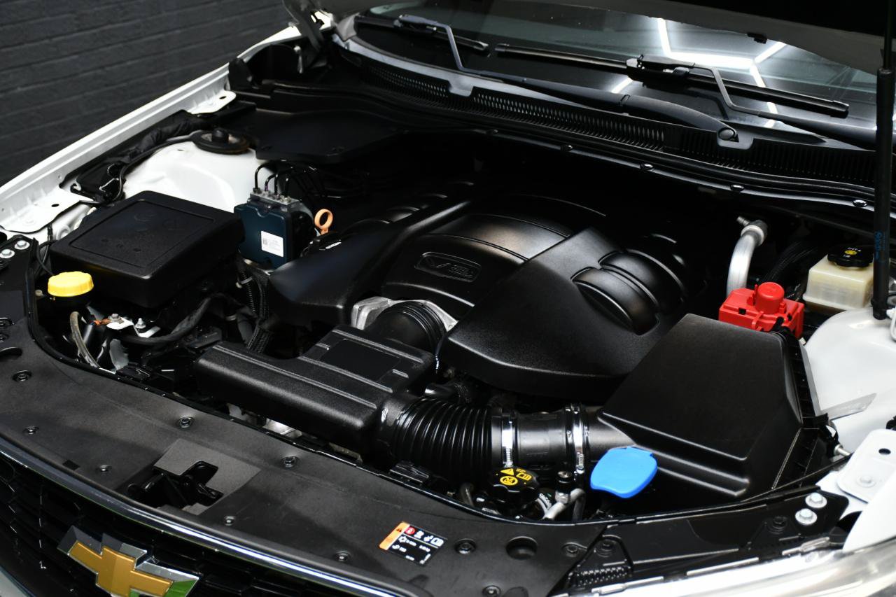 Used 2016 Chevrolet SS RWD image 14