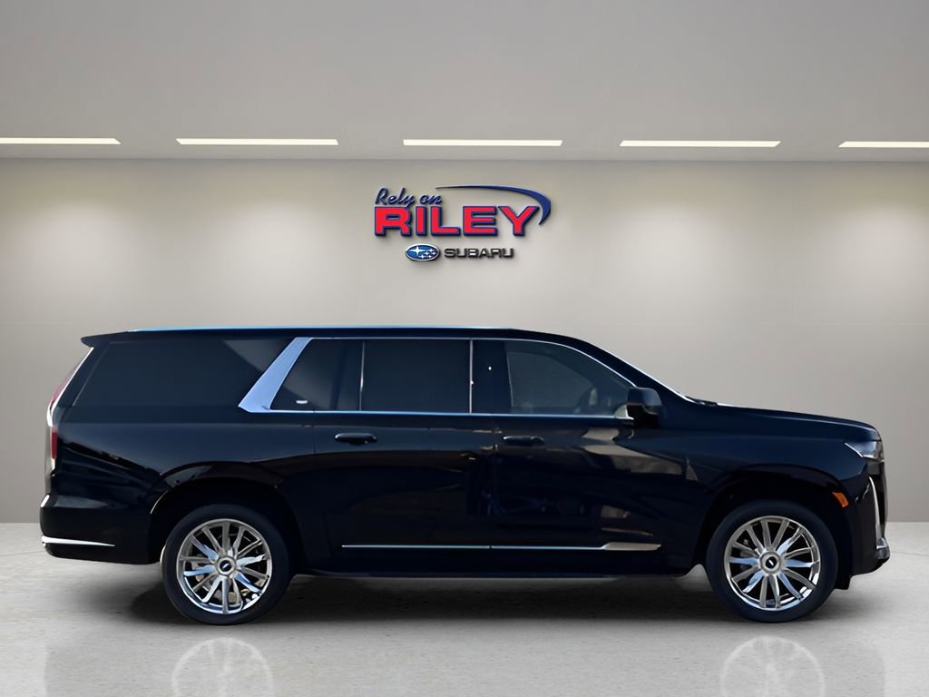 Used 2023 Cadillac Escalade ESV Premium Luxury image 6