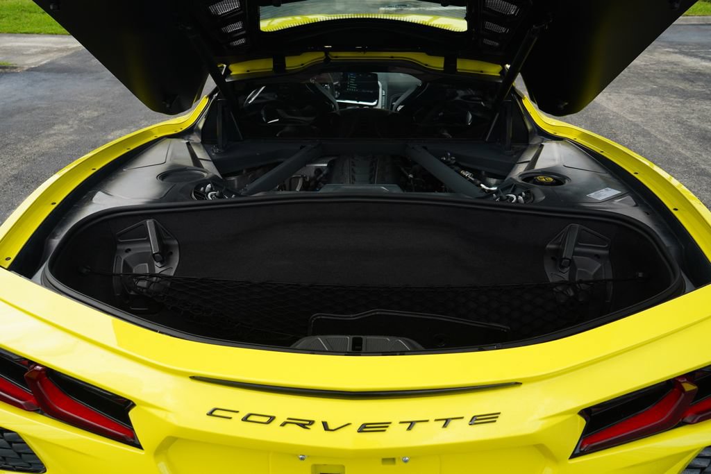 Used 2022 Chevrolet Corvette Stingray Preferred Cpe w/ 2LT RWD image 17