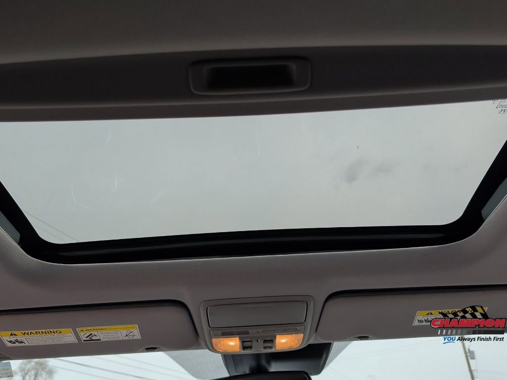 Used 2017 Honda CR-V Touring image 23