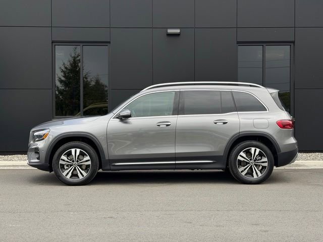 Used 2026 Mercedes-Benz GLB 250 4MATIC image 4