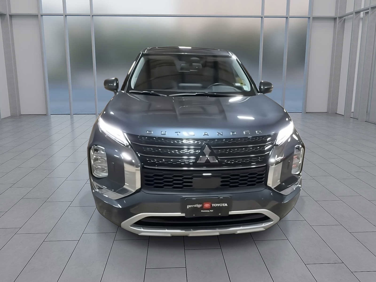 Used 2024 Mitsubishi Outlander Ralliart image 3