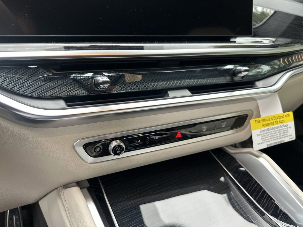 New 2026 BMW X6 xDrive40i w/ Executive Package image 20