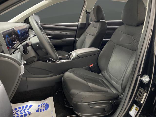 Certified 2025 Hyundai Tucson SE image 8