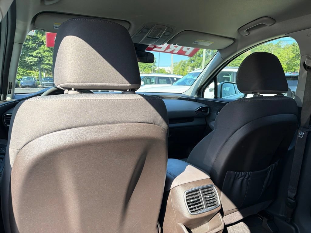 Used 2020 Hyundai Santa Fe SE FWD image 29