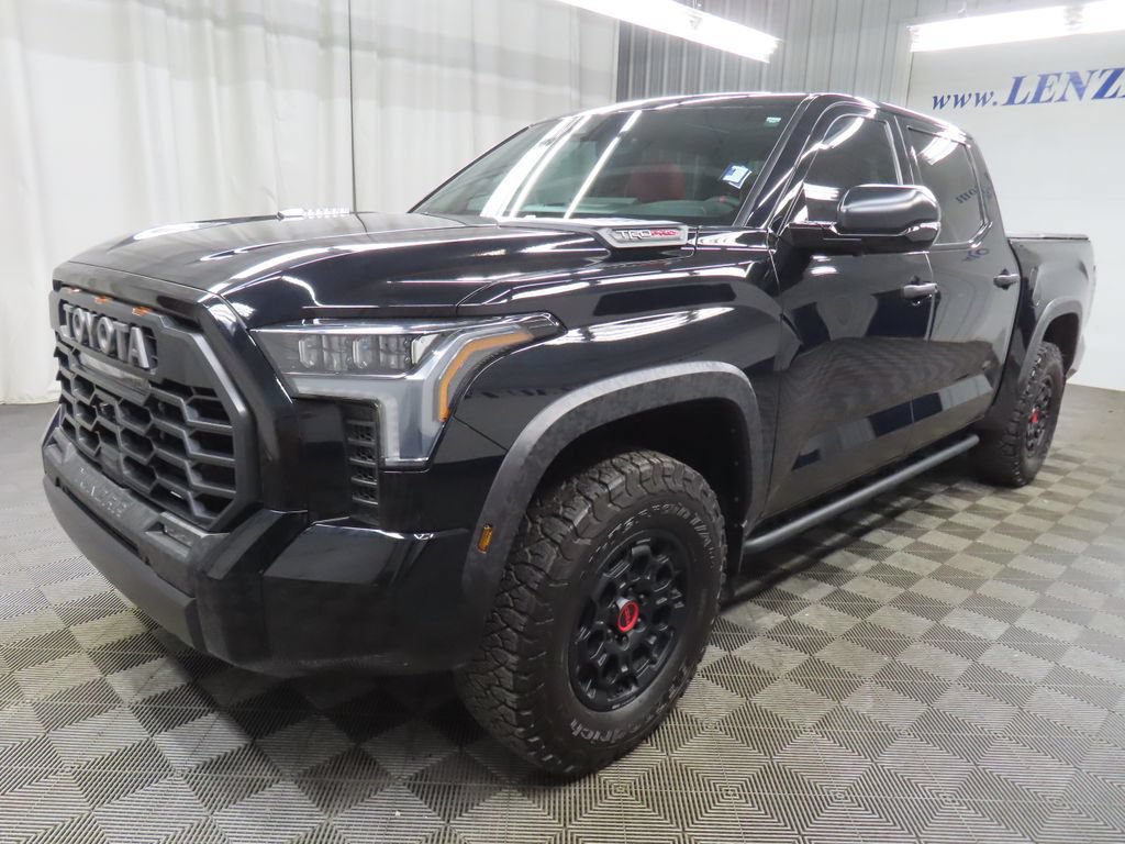 Used 2025 Toyota Tundra Limited AWD/4WD image 7