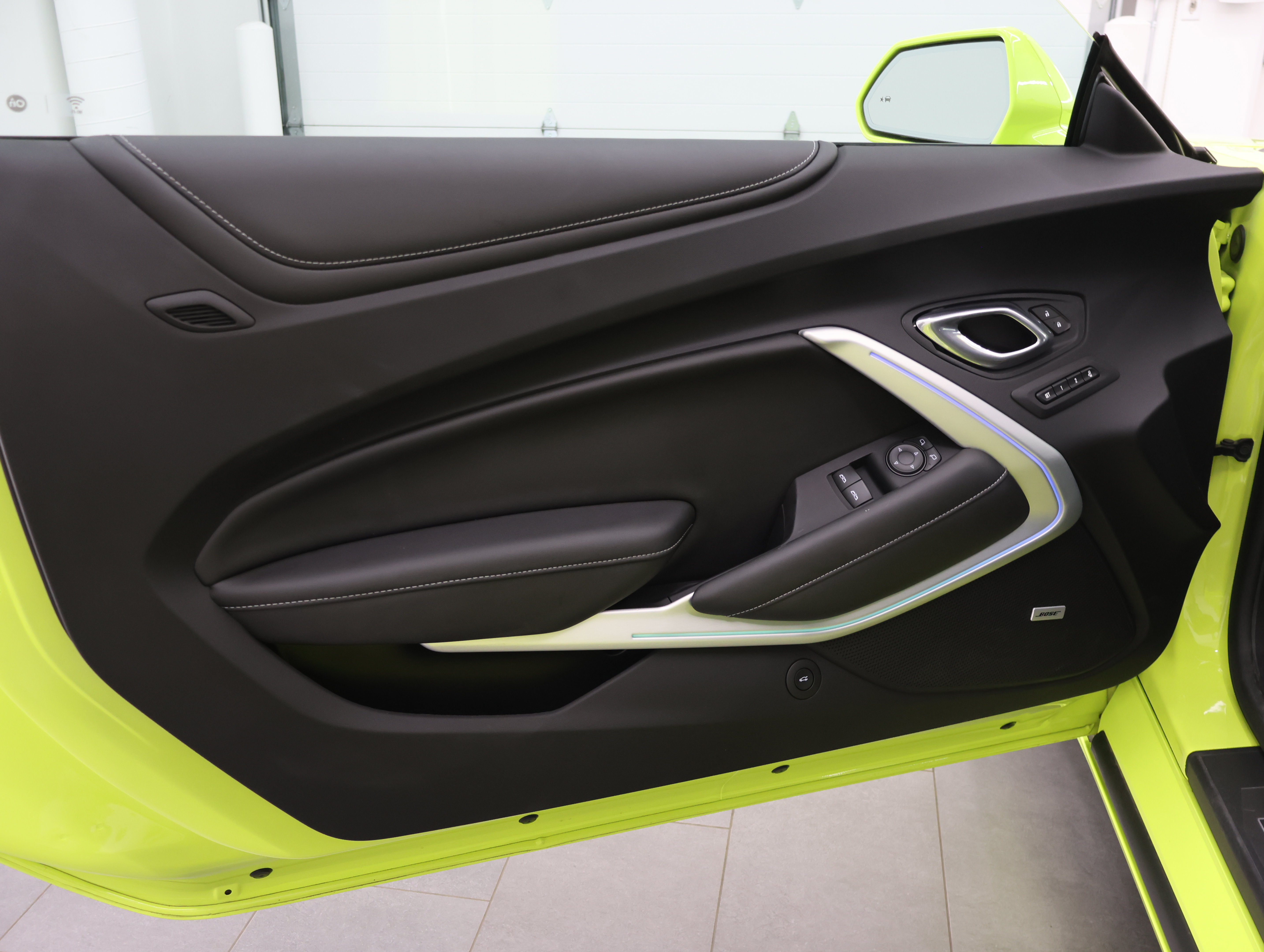 Used 2020 Chevrolet Camaro SS RWD image 33