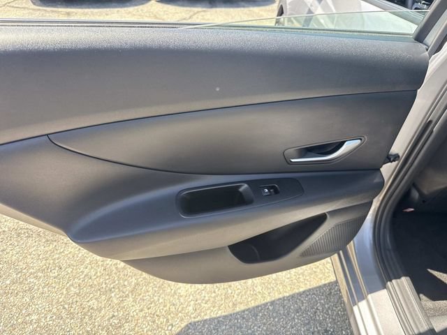 Certified 2026 Hyundai Elantra SE FWD image 13