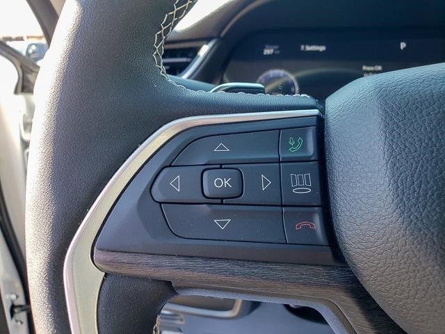 Used 2024 Jeep Grand Cherokee Limited w/ Luxury Tech Group II image 18