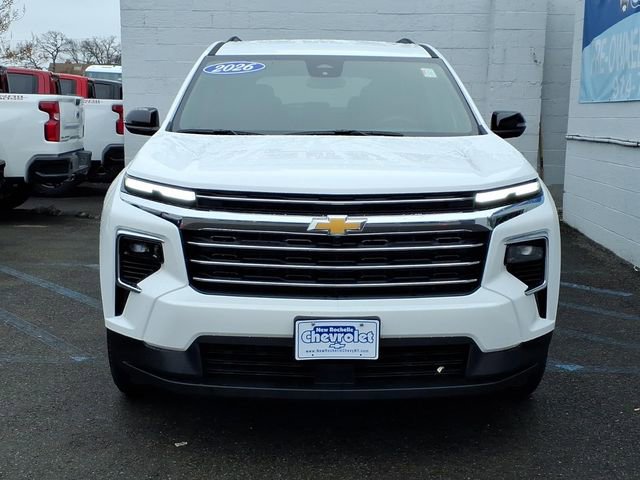 Used 2026 Chevrolet Traverse LT image 2