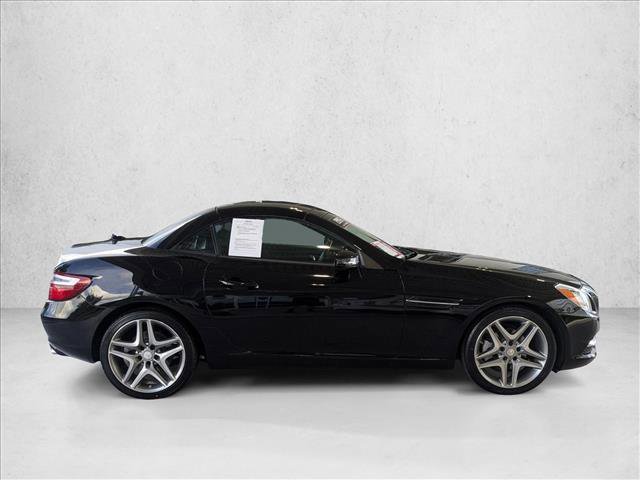 Used 2012 Mercedes-Benz SLK 250 image 4