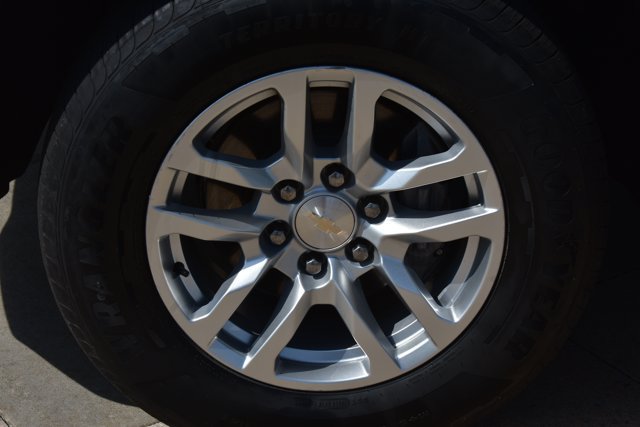 Used 2019 Chevrolet Silverado 1500 LT w/ All-Star Edition AWD/4WD image 11