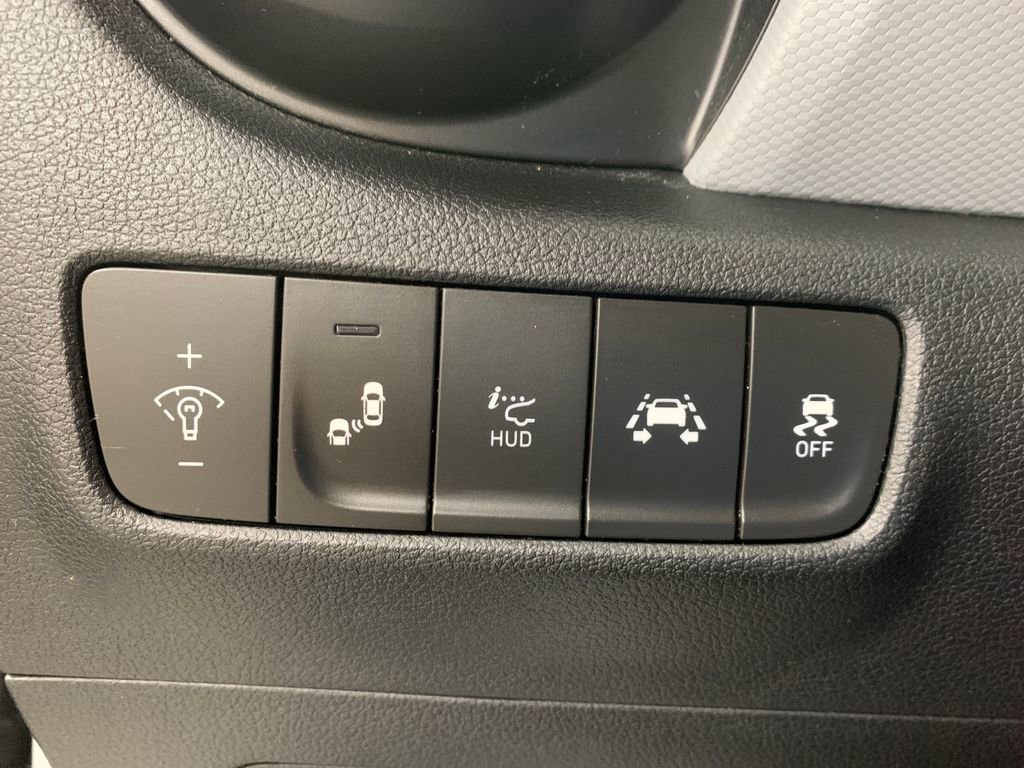 Used 2019 Hyundai Kona Ultimate AWD/4WD image 24