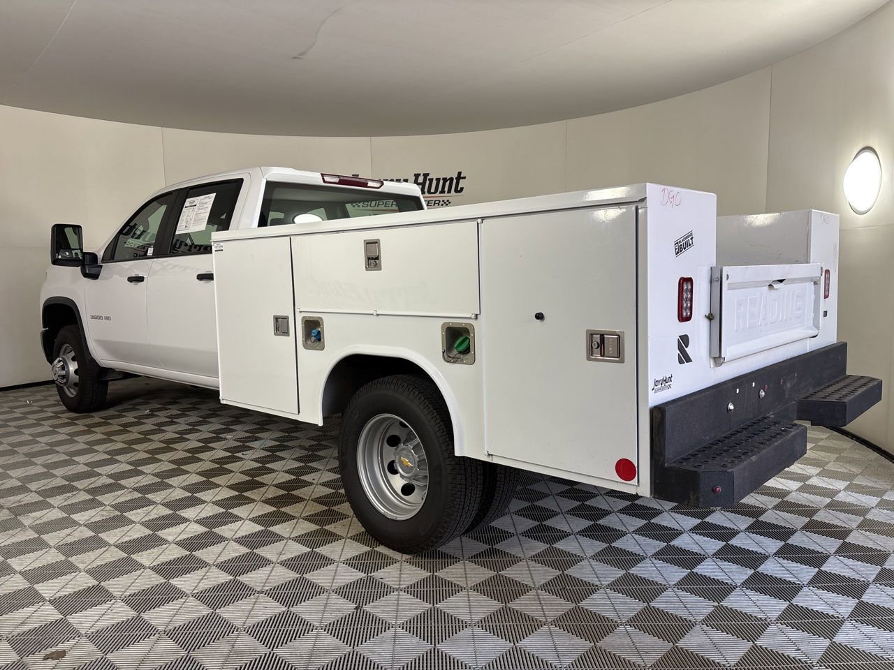 Used 2025 Chevrolet Silverado 3500 W/T image 6