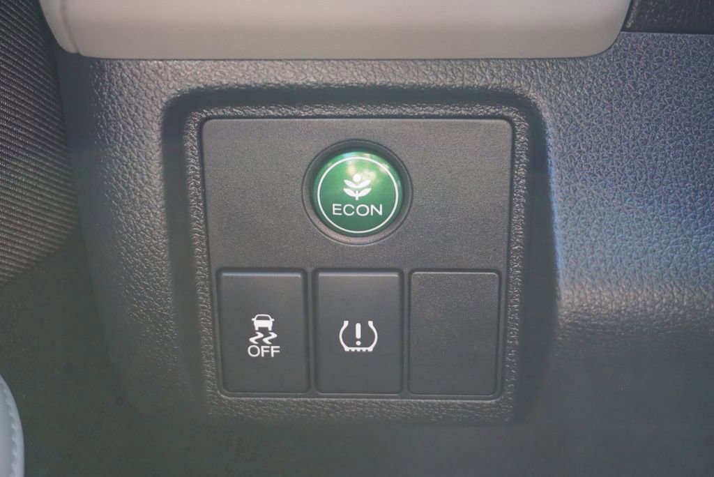 Used 2020 Honda HR-V LX image 31