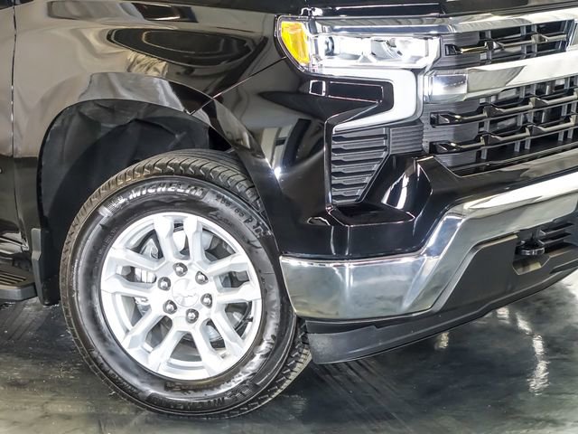 Used 2023 Chevrolet Silverado 1500 LT AWD/4WD image 4