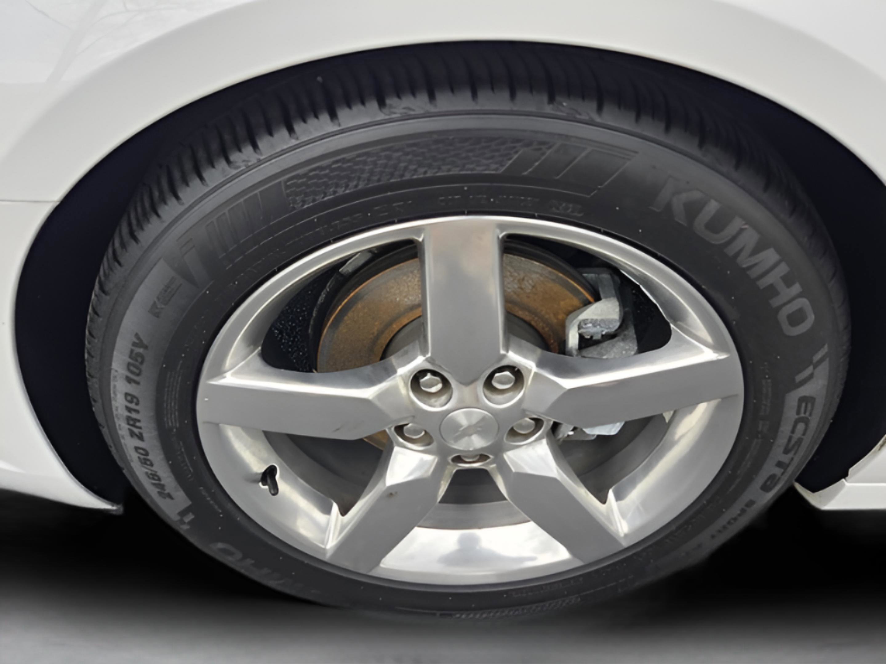 Used 2015 Chevrolet Camaro LT w/ 1LT Preferred Package image 31