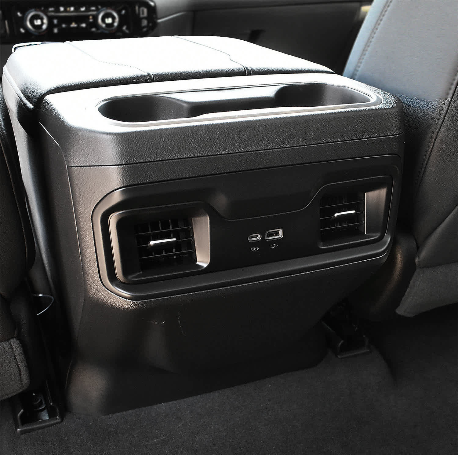 Used 2024 Chevrolet Silverado 1500 LT Trail Boss w/ LT Trail Boss Premium Package AWD/4WD image 10