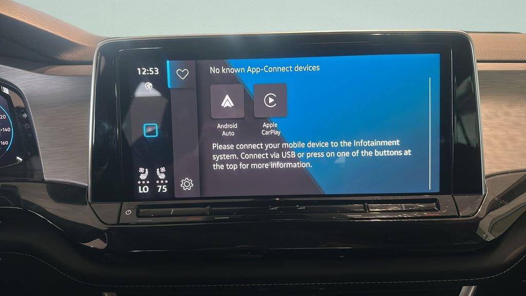 Certified 2026 Volkswagen Atlas Cross Sport SE FWD image 28