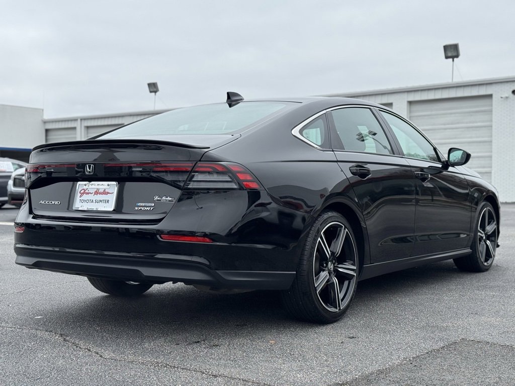 Used 2024 Honda Accord Sport image 11