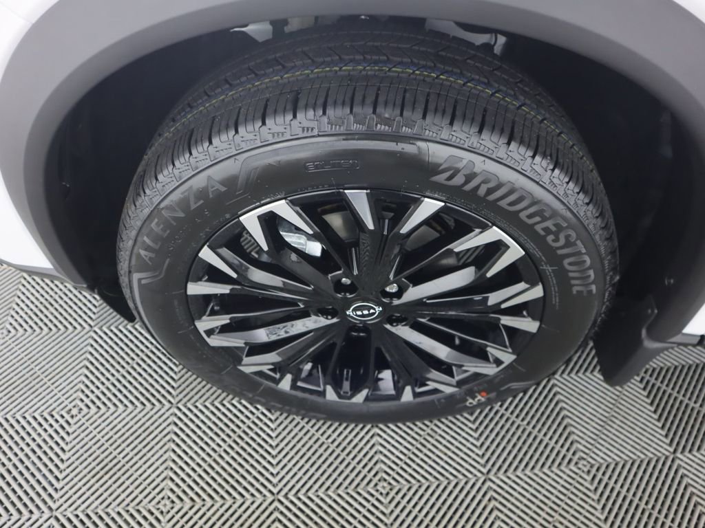 New 2026 Nissan Rogue SV AWD/4WD image 10