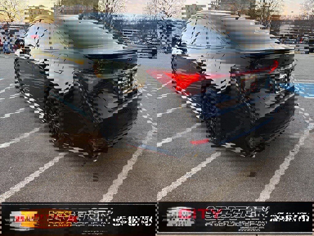 Used 2021 Toyota Avalon TRD image 5