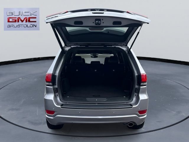 Used 2018 Jeep Grand Cherokee Altitude image 12